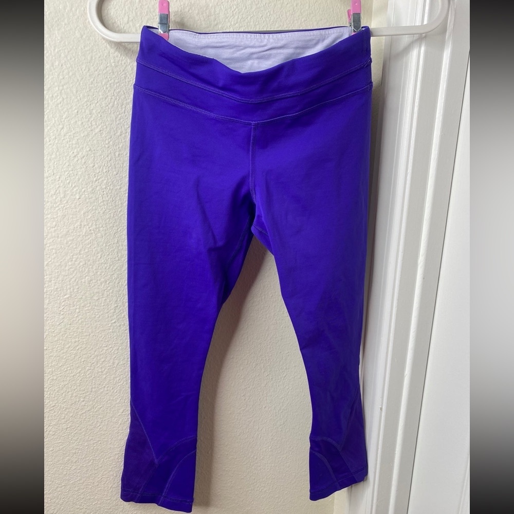 Lululemon   capri yoga pants size 4